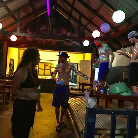 Sea Hug Hostel เกาะพะงัน ภายนอก รูปภาพ