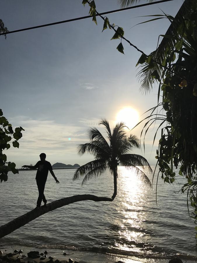 Sea Hug Hostel เกาะพะงัน ภายนอก รูปภาพ