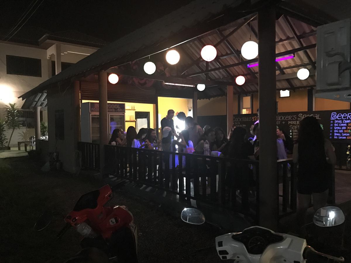 Sea Hug Hostel เกาะพะงัน ภายนอก รูปภาพ
